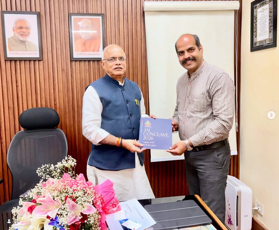 Hon'ble Dr. Vinay Sahasrabuddhe